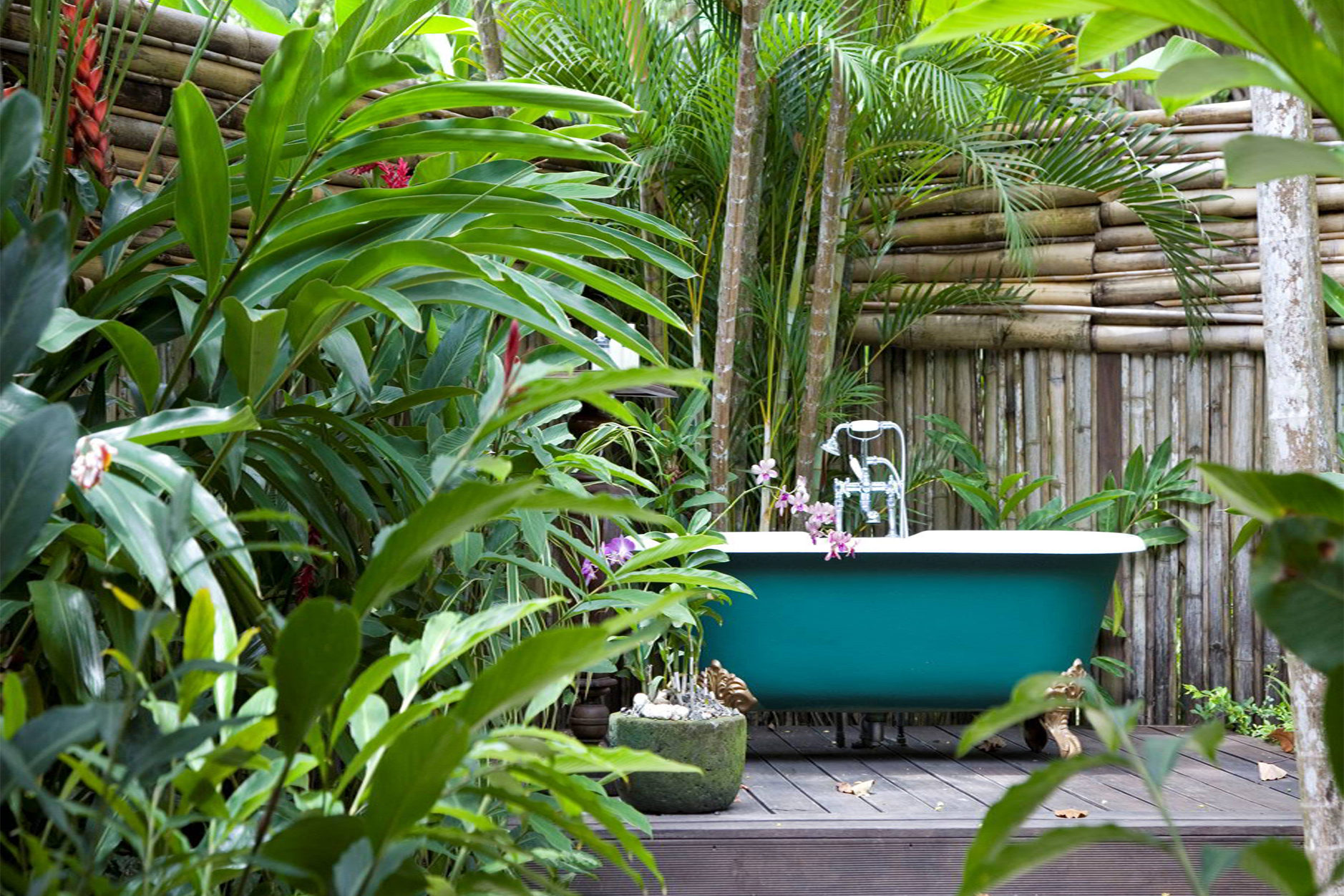 11 Spectacular Private Outdoor Bathtubs In Hotels Around The World