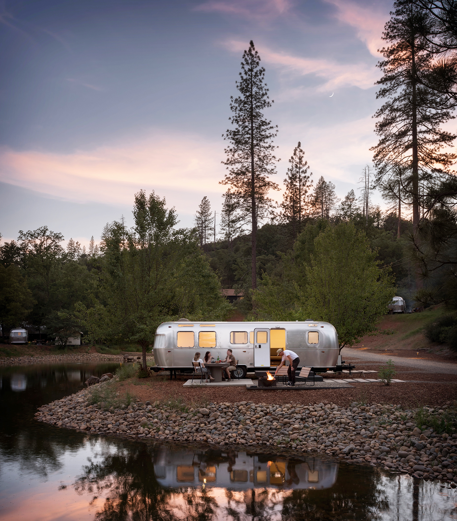 Just outside its namesake park, AutoCamp Yosemite has easy access to the great outdoors. 